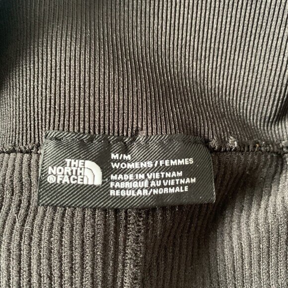 The North Face Black leggings Women’s Size Medium Compression - Picture 6 of 6